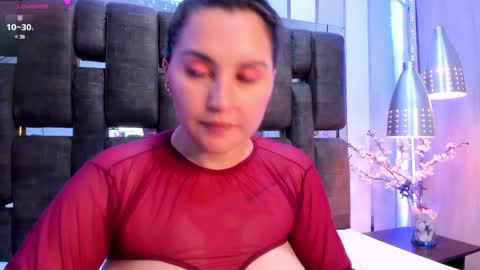 Snapshot of lunapleasure_ chatting on 03-05-25, 12:05 Luna online show from 03-05-25, 12:05