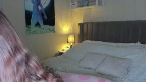 Sofia online show from 02-25-25, 06:20