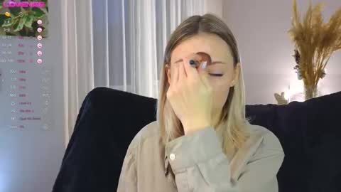 Kelly online show from 10-21-25, 02:40