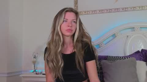 Luna Rishi online show from 09-14-25, 12:04