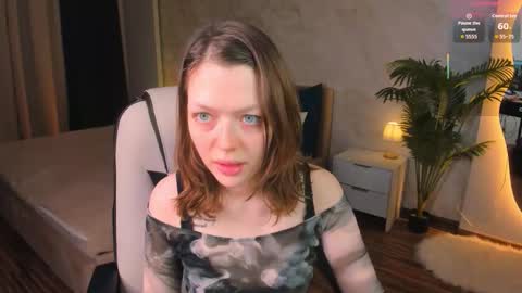 Snapshot of lunarlily7 chatting on 09-22-25, 05:31 Lily online show from 09-22-25, 05:31