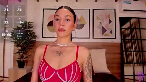 Luna Ruso  online show from 12-16-25, 07:52