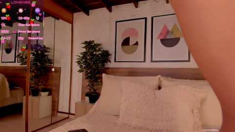 Luna Ruso  online show from 04-05-26, 07:11