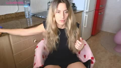 Snapshot of lunary_mix chatting on 05-10-26, 12:54 Luna online show from 05-10-26, 12:54