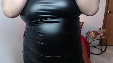 Snapshot of lunasxxcandy chatting on 02-12-25, 06:40 kata online show from 02-12-25, 06:40