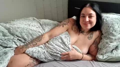 Luna  powered by bitch dust online show from 12-24-24, 11:28