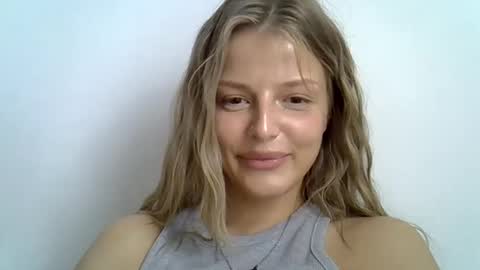 Snapshot of lunav7 chatting on 09-09-25, 01:43 Luna online show from 09-09-25, 01:43