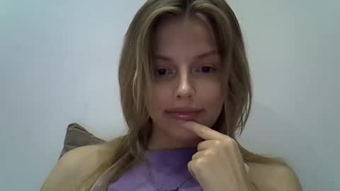 Snapshot of lunav7 chatting on 09-25-25, 08:12 Luna online show from 09-25-25, 08:12