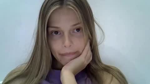 Snapshot of lunav7 chatting on 10-10-25, 06:18 Luna online show from 10-10-25, 06:18