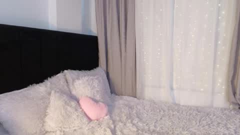 lunavelvet7 online show from 03-18-26, 03:48