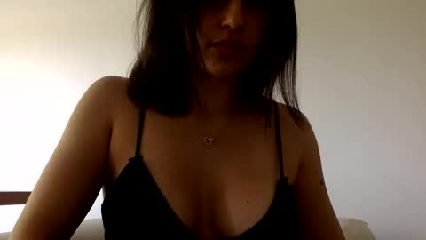 Snapshot of lunavelvett96 chatting on 11-01-25, 01:46 Luna Velvett online show from 11-01-25, 01:46