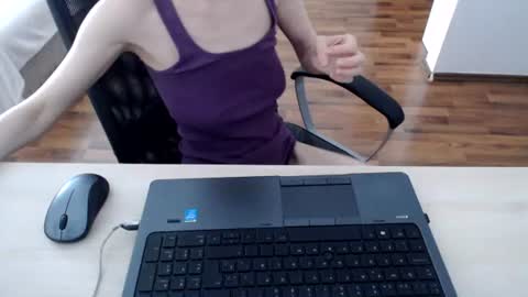 Snapshot of lunavibe_ chatting on 07-01-26, 11:34 lunavibe_ online show from 07-01-26, 11:34