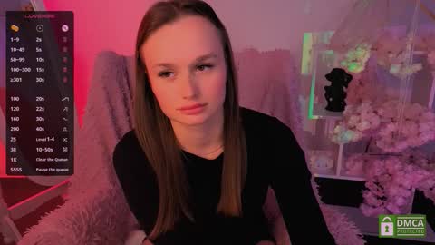 Luna online show from 09-26-25, 01:59