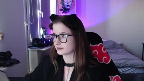 Snapshot of lunaxcherry chatting on 05-27-26, 05:43 LunaXcherry online show from 05-27-26, 05:43