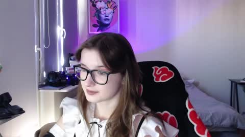 Snapshot of lunaxcherry chatting on 05-28-26, 04:48 LunaXcherry online show from 05-28-26, 04:48