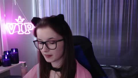 Snapshot of lunaxcherry chatting on 06-30-26, 05:14 LunaXcherry online show from 06-30-26, 05:14