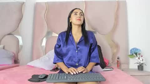 lunaxht online show from 10-23-25, 12:59