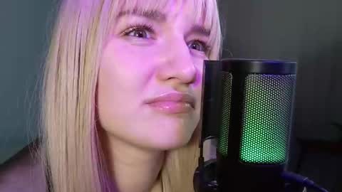 LunaXLoverx online show from 10-08-25, 10:18
