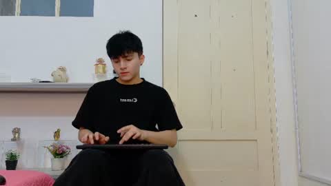 Snapshot of lunaydream chatting on 06-12-26, 11:53 lunaydream online show from 06-12-26, 11:53