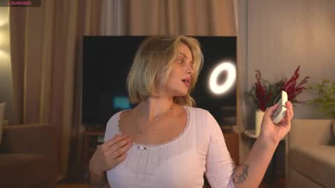 Evi online show from 05-05-26, 08:33