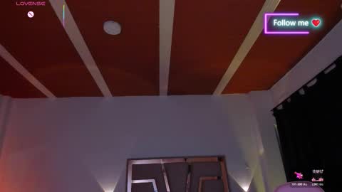 Snapshot of lunna_roosee chatting on 02-11-26, 04:50 LUNA ROSE online show from 02-11-26, 04:50