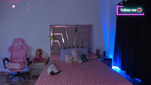 Snapshot of lunna_roosee chatting on 02-18-26, 03:46 LUNA ROSE online show from 02-18-26, 03:46