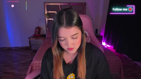 Snapshot of lunna_roosee chatting on 02-24-26, 04:21 LUNA ROSE online show from 02-24-26, 04:21