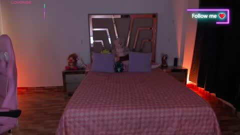 LUNA ROSE online show from 04-20-26, 04:37