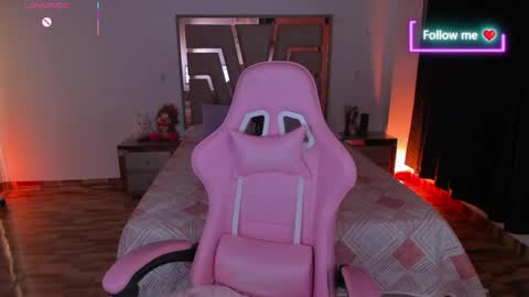 Snapshot of lunna_roosee chatting on 05-05-26, 03:03 LUNA ROSE online show from 05-05-26, 03:03