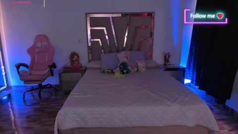 Snapshot of lunna_roosee chatting on 05-24-26, 09:31 LUNA ROSE online show from 05-24-26, 09:31