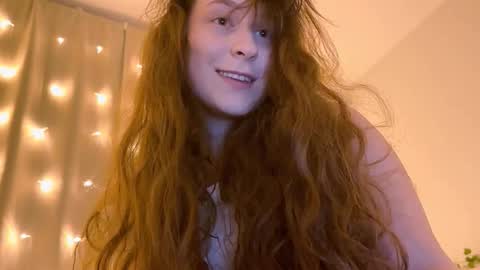 Snapshot of lunoria chatting on 01-05-26, 09:07 lunoria online show from 01-05-26, 09:07