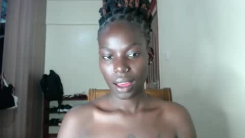 luo_queen online show from 05-01-26, 09:47