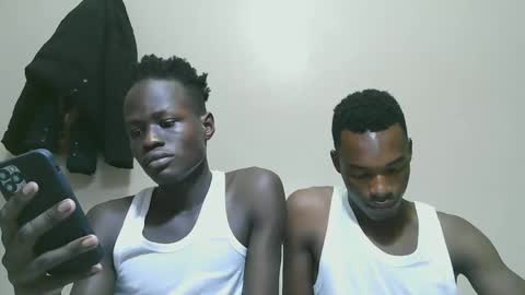 Snapshot of luoislove chatting on 11-16-25, 03:50 luoislove online show from 11-16-25, 03:50