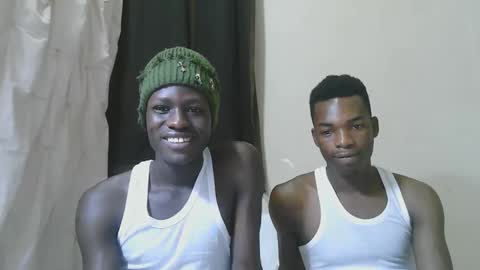 Snapshot of luoislove chatting on 11-27-25, 11:56 luoislove online show from 11-27-25, 11:56