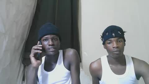 Snapshot of luoislove chatting on 11-29-25, 12:08 luoislove online show from 11-29-25, 12:08