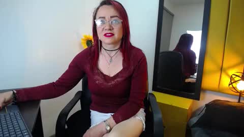 Lupita223 online show from 11-29-25, 01:25