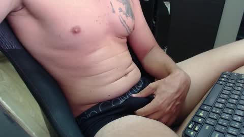 Snapshot of lushboy90 chatting on 03-14-26, 10:42 lushboy90 online show from 03-14-26, 10:42