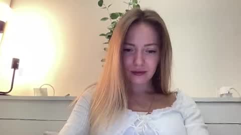 lusiluv online show from 09-29-25, 07:40