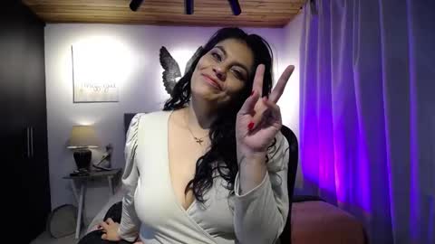 Snapshot of lust_mom chatting on 02-22-25, 09:45 Angela 3 online show from 02-22-25, 09:45