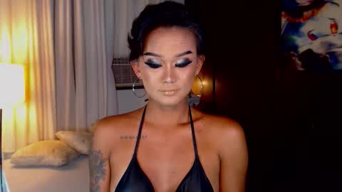 Snapshot of lustfulltrans chatting on 05-04-26, 04:25 AdriannaFowks online show from 05-04-26, 04:25