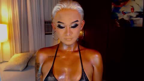 Snapshot of lustfulltrans chatting on 05-23-26, 07:24 AdriannaFowks online show from 05-23-26, 07:24