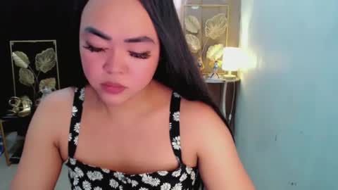 Snapshot of lustfuloffendertrina chatting on 05-08-26, 03:01 Trina online show from 05-08-26, 03:01