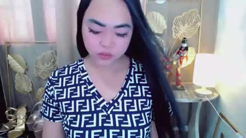 Snapshot of lustfuloffendertrina chatting on 05-18-26, 03:24 Trina online show from 05-18-26, 03:24