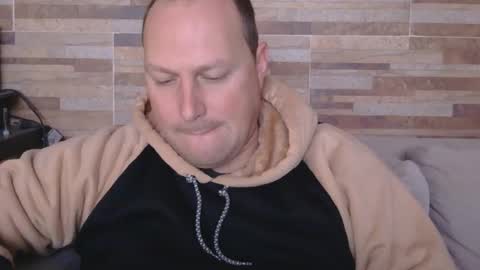 Snapshot of lustonfan chatting on 05-22-26, 12:00 lustonfan online show from 05-22-26, 12:00