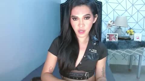 Snapshot of lustress_katalina69 chatting on 12-17-25, 11:55 lustress_katalina69 online show from 12-17-25, 11:55