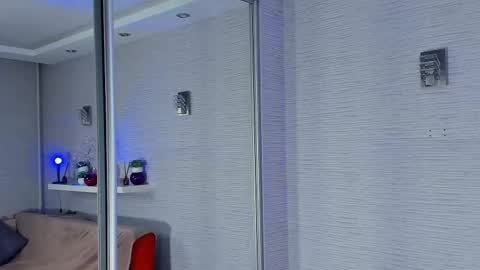 Isabel online show from 03-05-25, 11:06