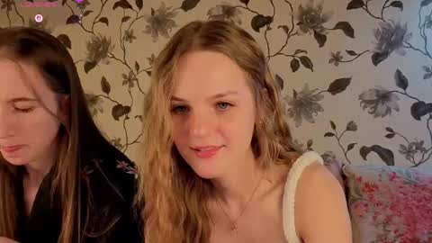 Snapshot of lustyaura chatting on 10-04-25, 08:29 Aura online show from 10-04-25, 08:29