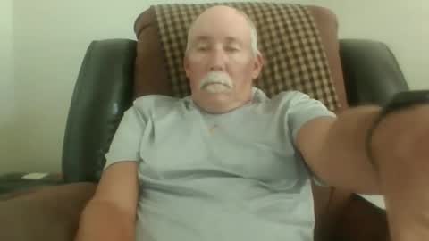 Snapshot of luv269er chatting on 10-23-25, 09:57 luv269er online show from 10-23-25, 09:57