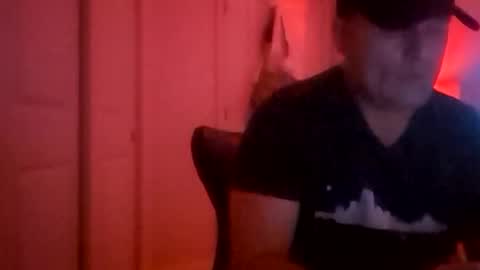 Snapshot of luv2toknstrok chatting on 12-19-25, 05:53 Luv2tokNstrok online show from 12-19-25, 05:53