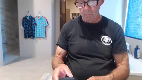 Snapshot of luv_missle chatting on 03-11-25, 03:23 luv_missle online show from 03-11-25, 03:23